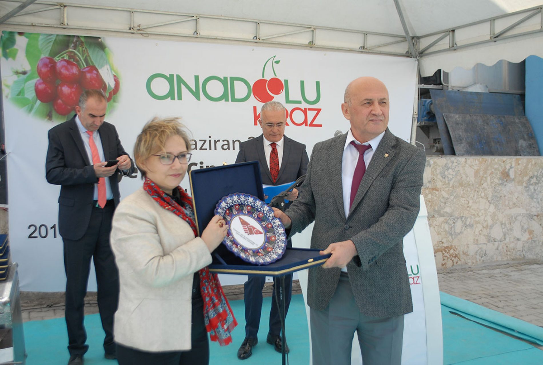 2019, CHERRIES ARE EXPORTED TO CHINA FROM TURKEY
