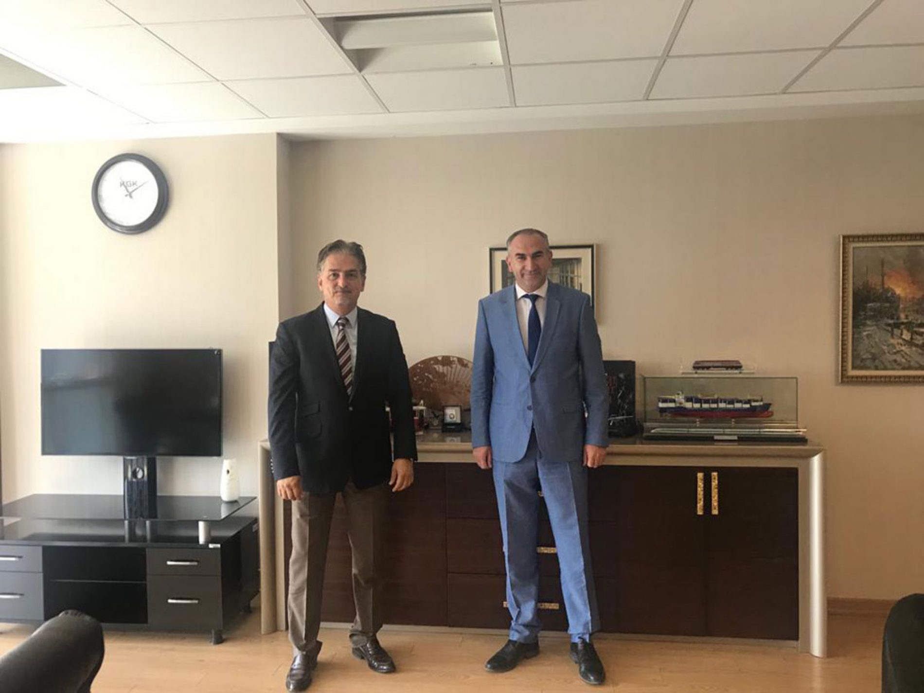 协会会长İhsan BEŞER访问了土耳其经济政策委员会会员Hakan YURDAKUL