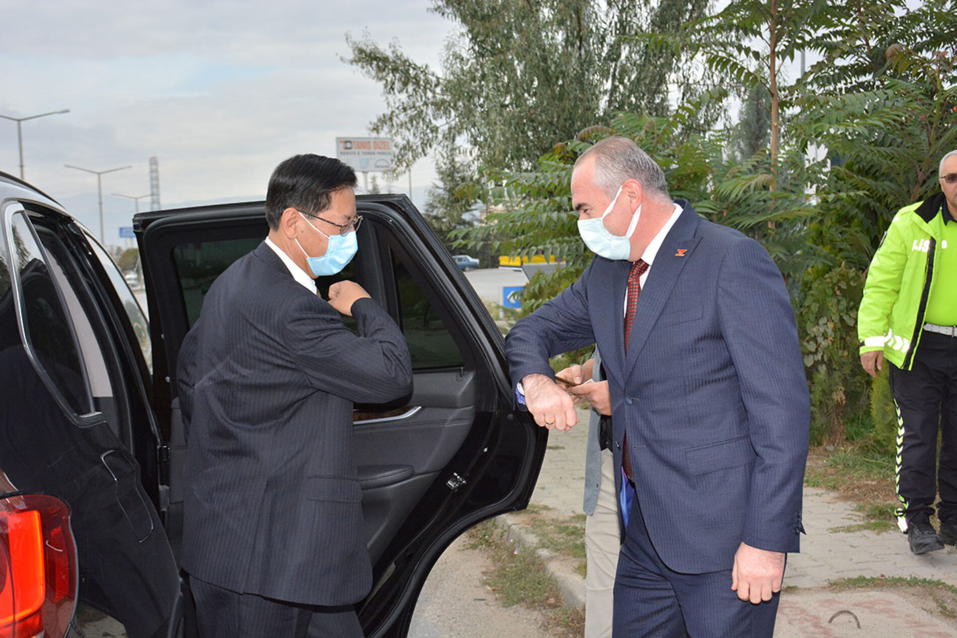 Çin Halk Cumhuriyeti Ankara Büyük Elçisi Sn. LIU Shaobin, Elçi Müsteşarı Sn. LIU Yuhua ve beraberindeki heyetin Afyonkarahisar Ziyareti
