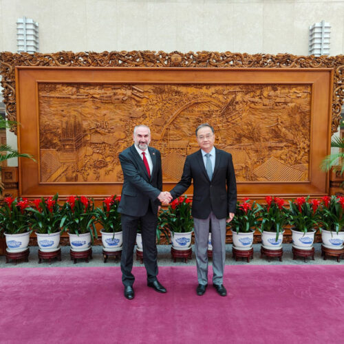 Genel Başkanımız Sn İhsan BEŞER Çin Halk Cumhuriyeti Dış İşleri Bakan Yrd. Deng Li’ yi Dış İşleri Bakanlığinda Makamında Ziyaret Etti