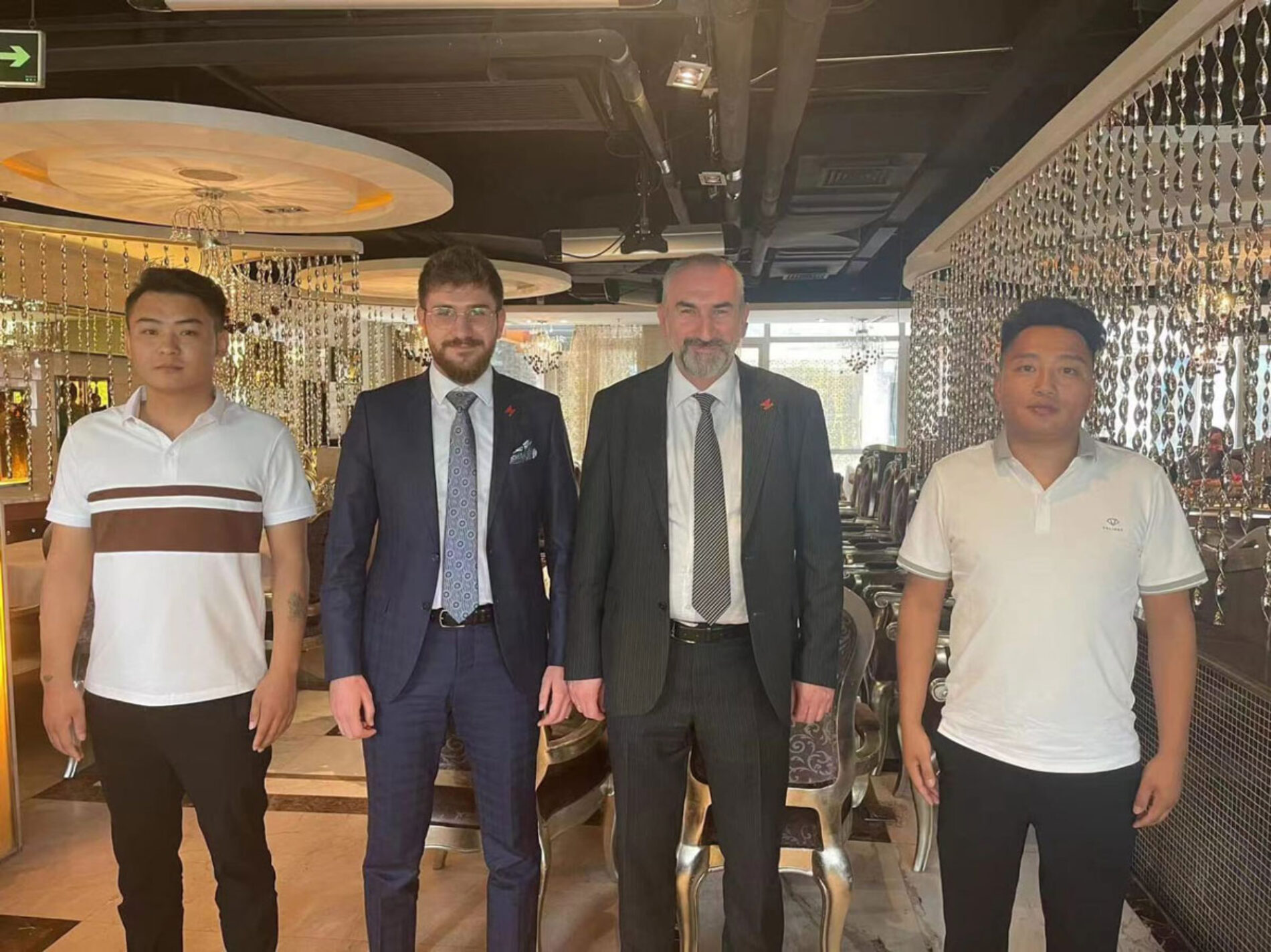 Genel Başkanımız Sn. İhsan BEŞER Çin’in Shandong Eyaletinde Bulunan İş Makineleri Üreticisi Aulon Special Equipment Şirket Sahibi ve Genel Müdürü ile Bir Araya Geldi